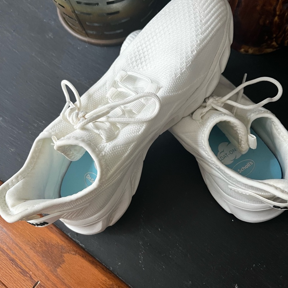 Amazon Women's White Athletic Shoes